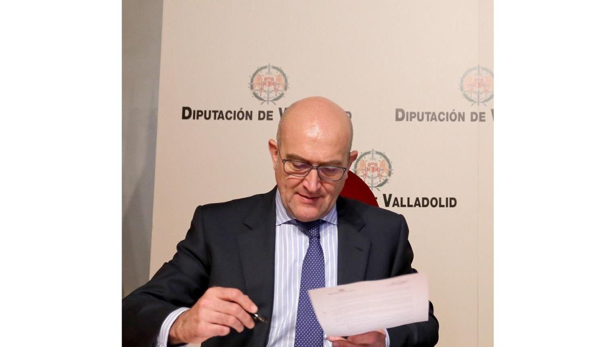 Imagen del presidente de la Diputación de Valladolid, Jesús Julio Carnero-ICAL