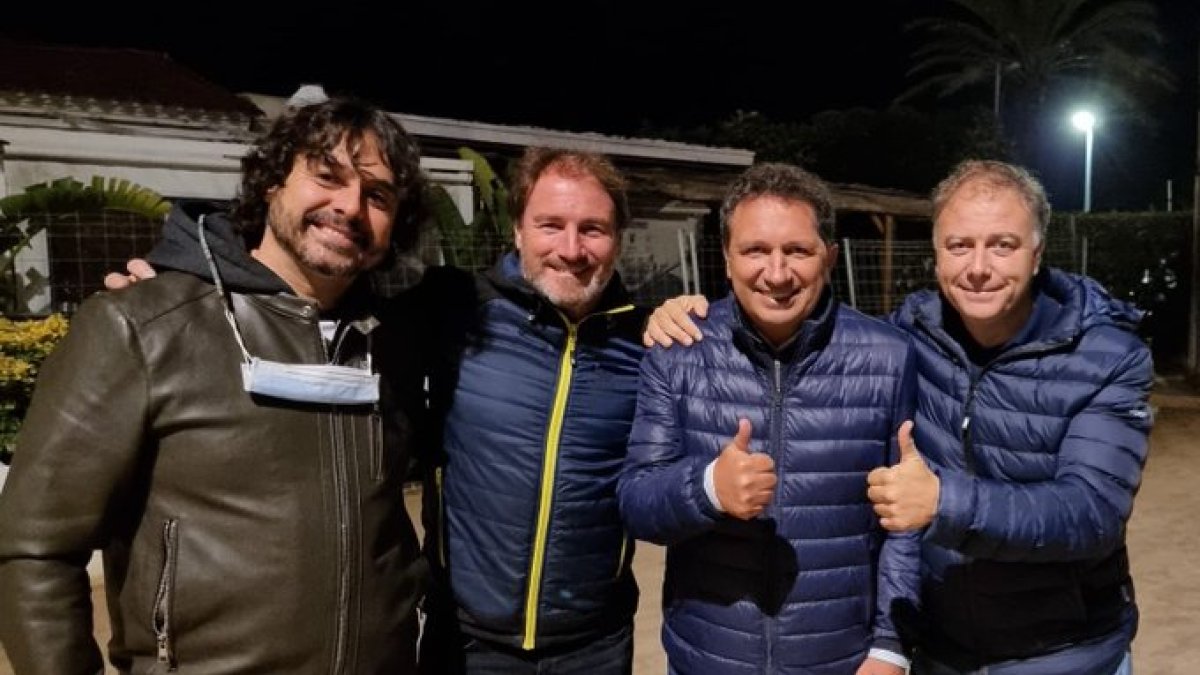 Eusebio, en el centro, el pasado mes de noviembre. / E.M.