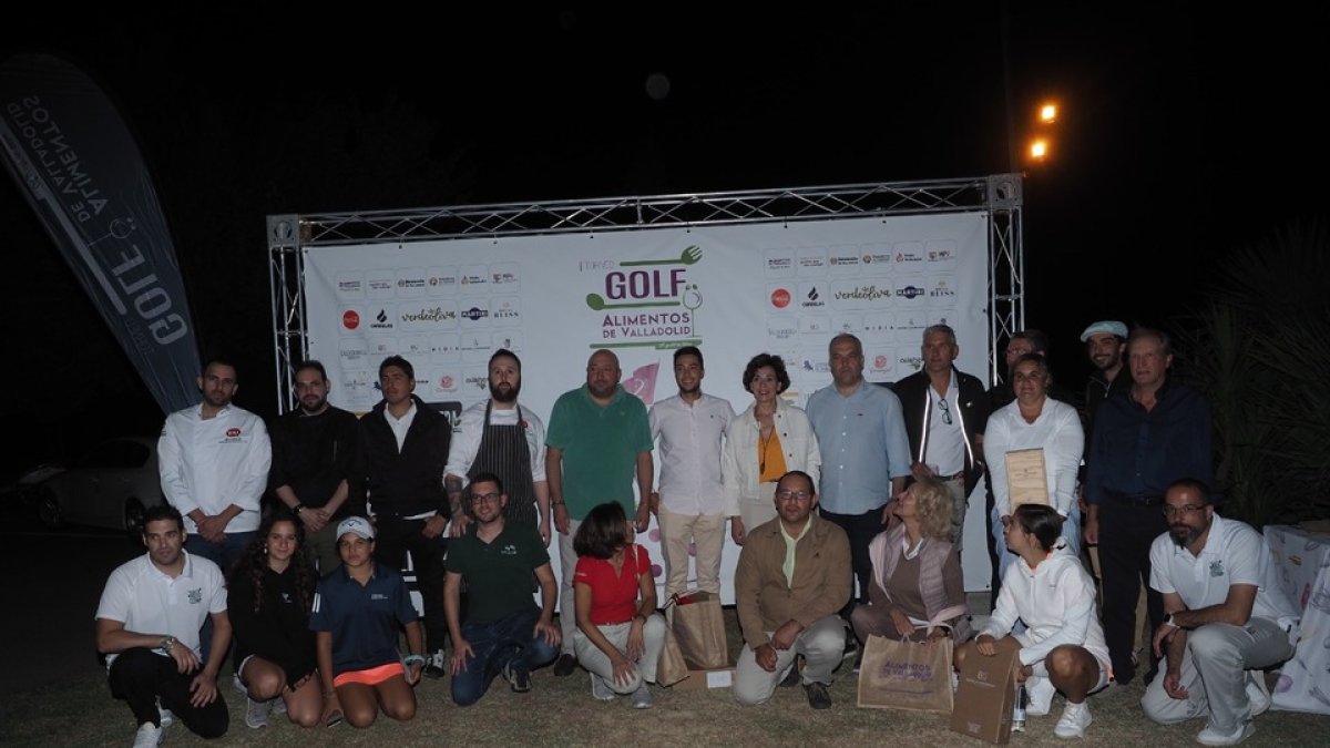Foto de familia del Torneo. / E. M.