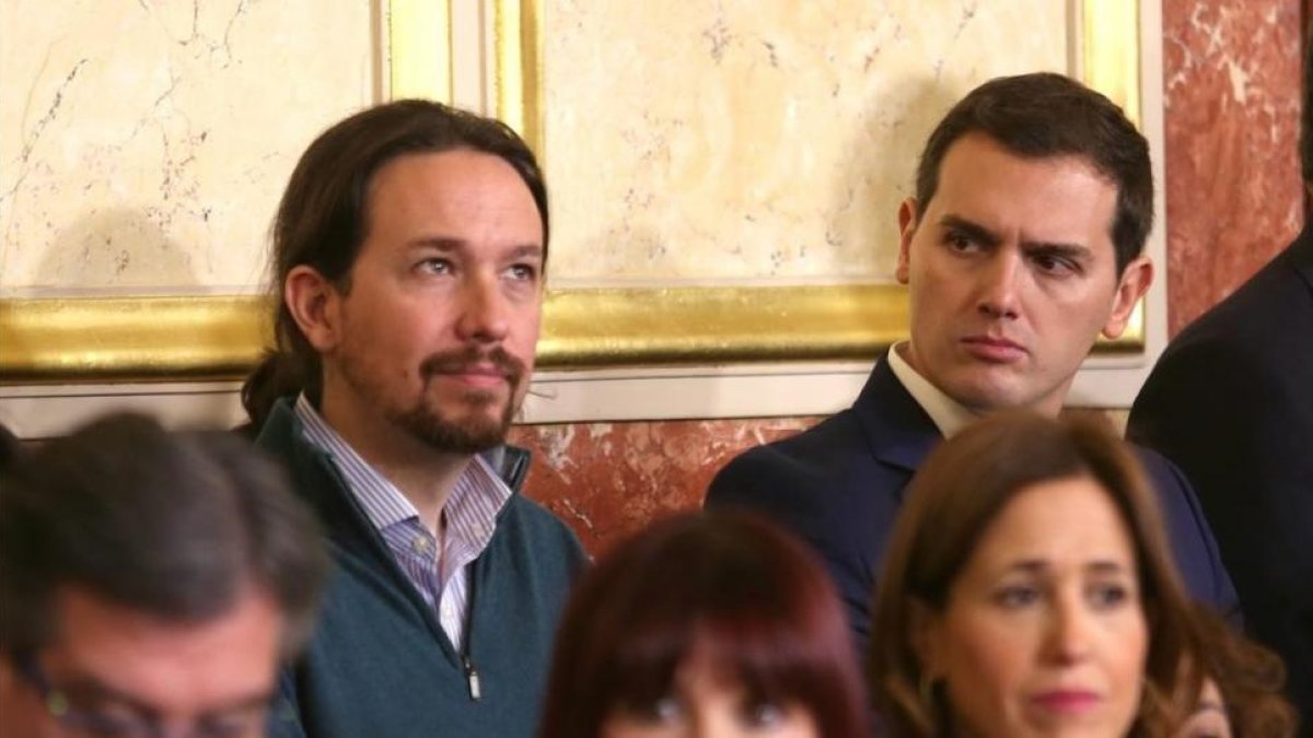 Pablo Iglesias y Albert Rivera, el pasado 6 de diciembre en el Congreso.-DAVID CASTRO