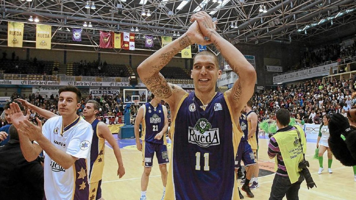 Nacho Martín en su último partido con la camiseta del Blancos de Rueda Valladolid en ACB en mayo de 2013.-P. REQUEJO