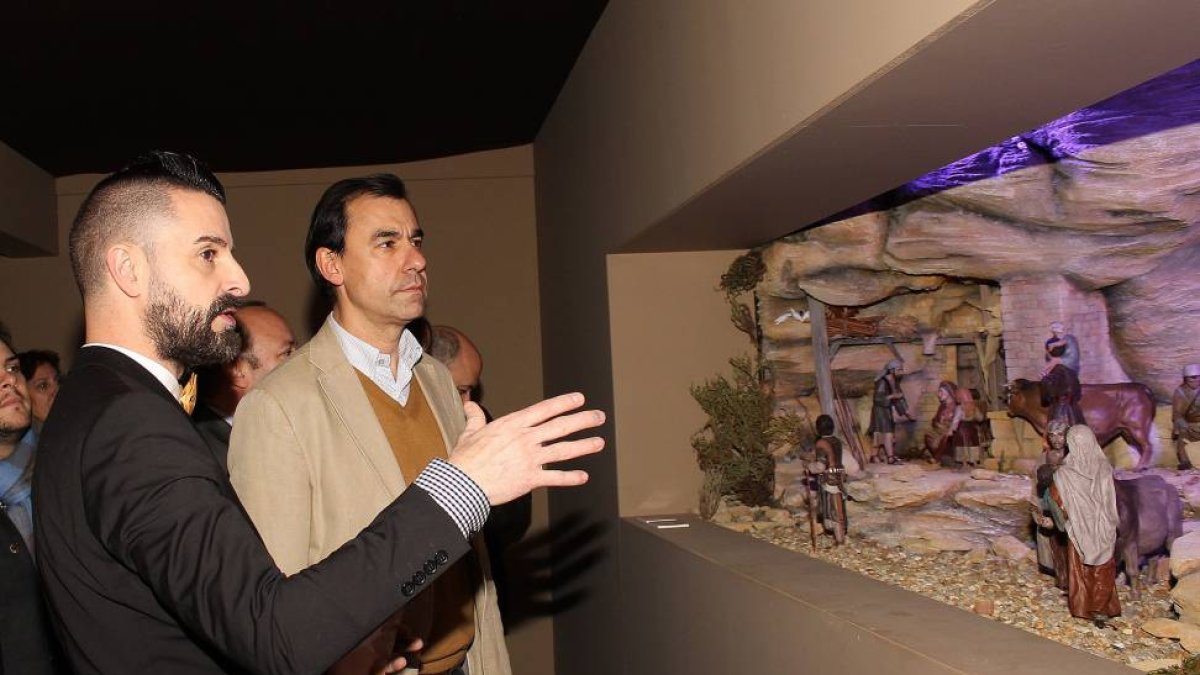El presidente de la Diputación, Fernando Martinez Maillo asiste a la inauguración del Belén Puer Natus in Belén, homenaje a Ramón Álvarez-Ical
