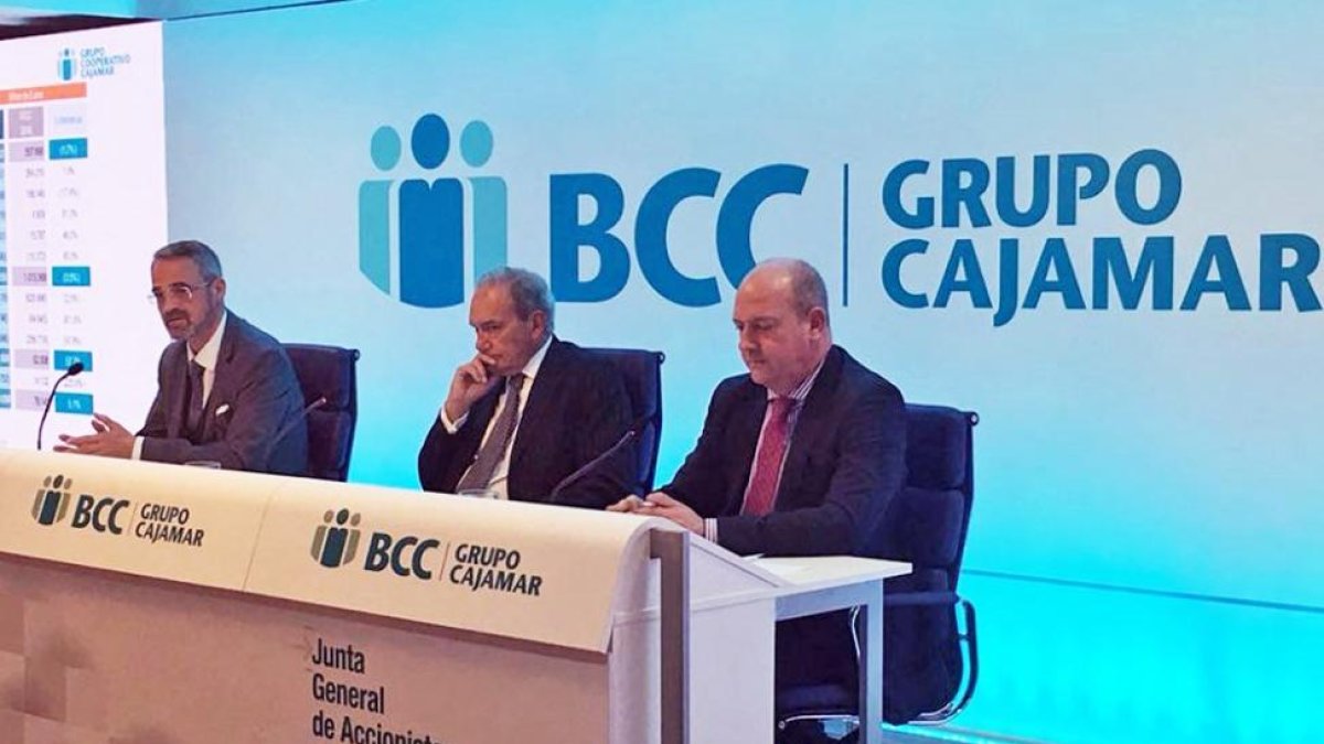 Imagen de la junta general de accionistas de Cajamar.-EM