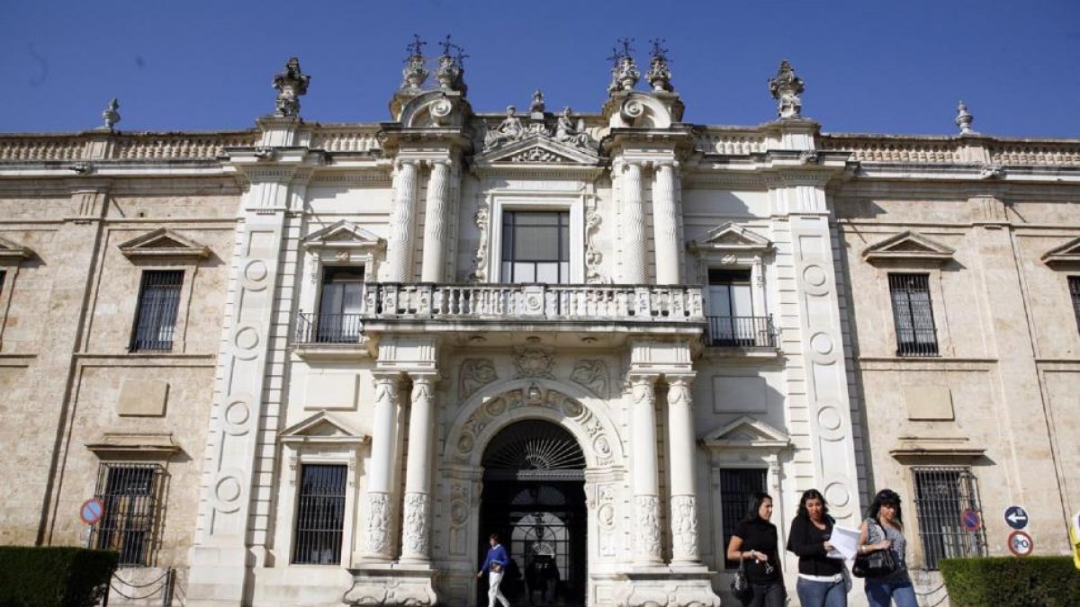Vista de la Facultad de Derecho, Universidad de Valladolid-E.M