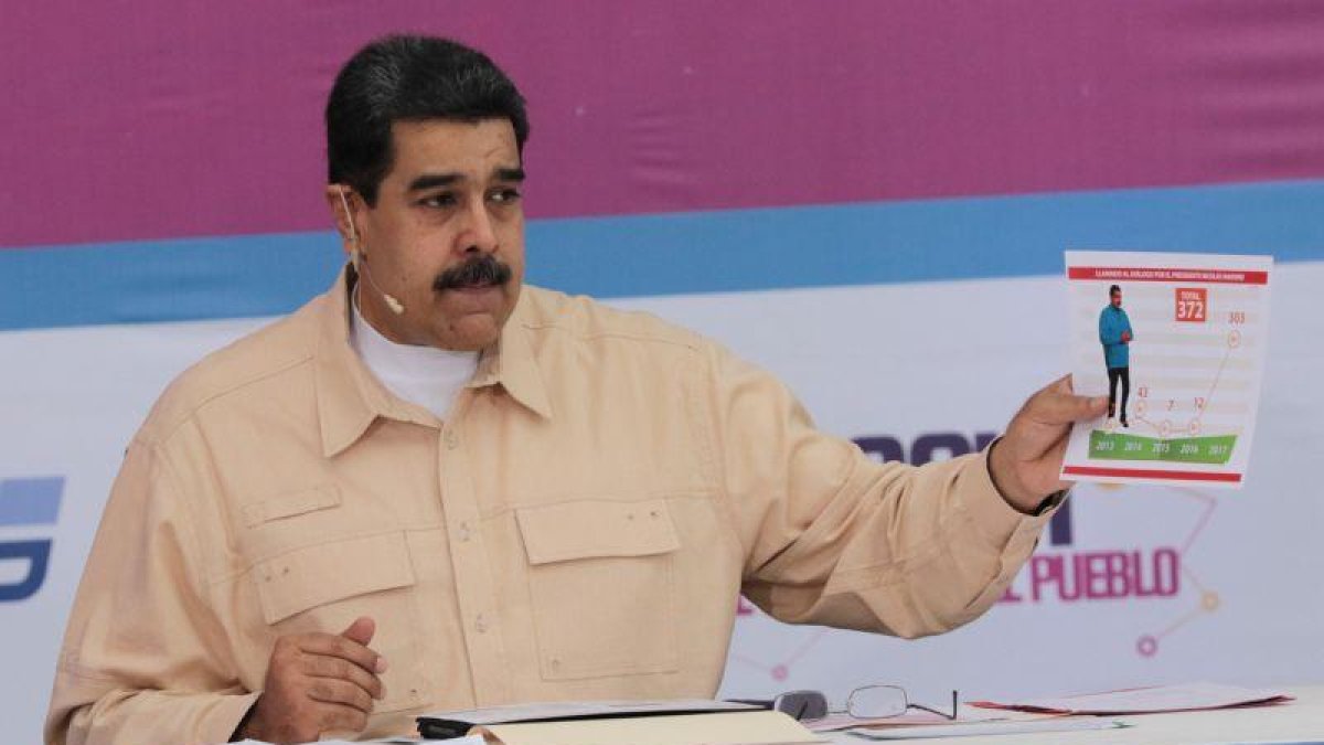Nicolas Maduro, durante el acto en el que ha anunciado la creación del petro.-SE (EFE)