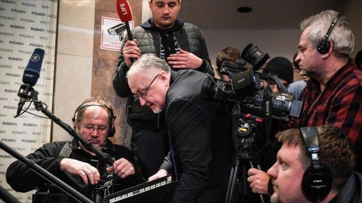 El responsable de la RUSADA, Yuri Ganus, en una rueda de prensa.-ALEXANDER NEMENOV (AFP)