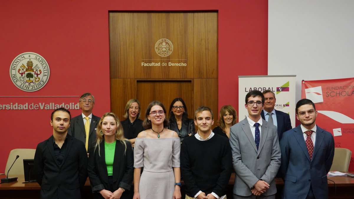 Entrega de la XI edición de premios al compromiso universitario de la Universidad de Valladolid. Ical