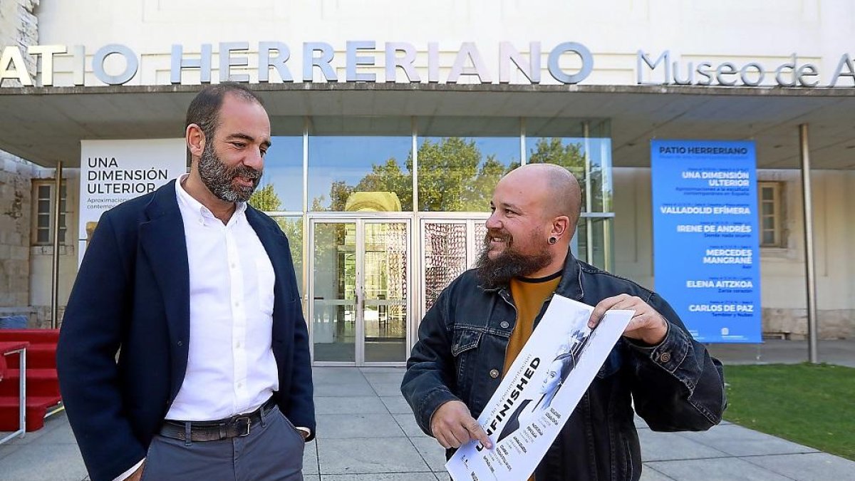 Javier Hontoria y Ricardo Suárez, ayer en el Museo Patio Herreriano.-J. M. LOSTAU