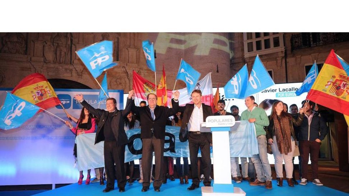 Herrera durante el arranque de la campaña en Burgos, en el Arco de Santa María-Israel L. Murillo