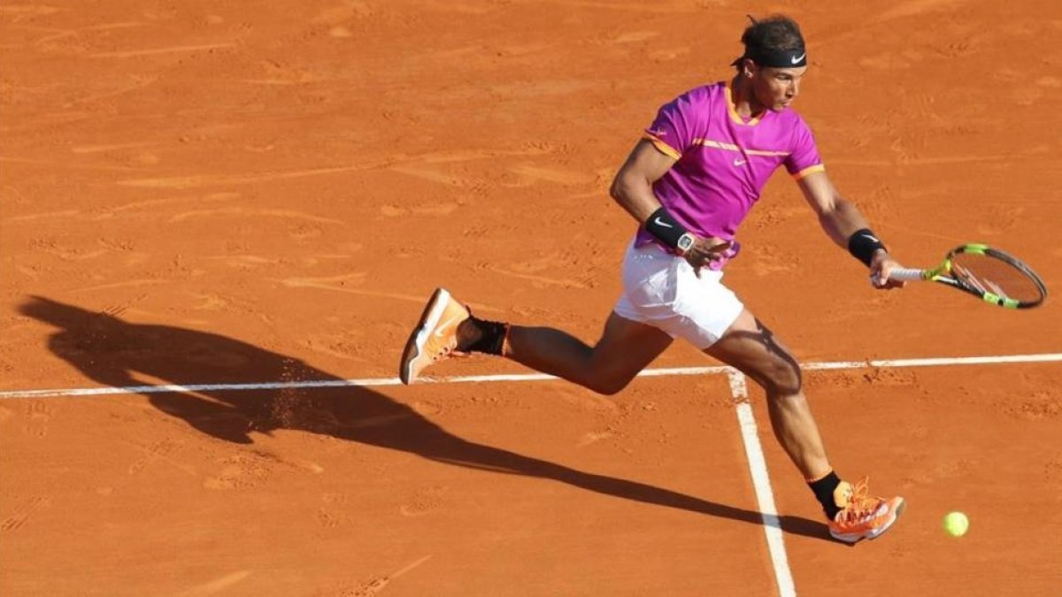 Ya solo queda un partido. Rafael Nadal se ha ganado el derecho a optar al décimo título en el Masters 1.000 de Montecarlo tras imponerse al belga David Goffn por 6-3 y 6-1. El nueve veces campeón del torneo no ha dejado escapar su oportunidad ante un corr-VALERY HACHE