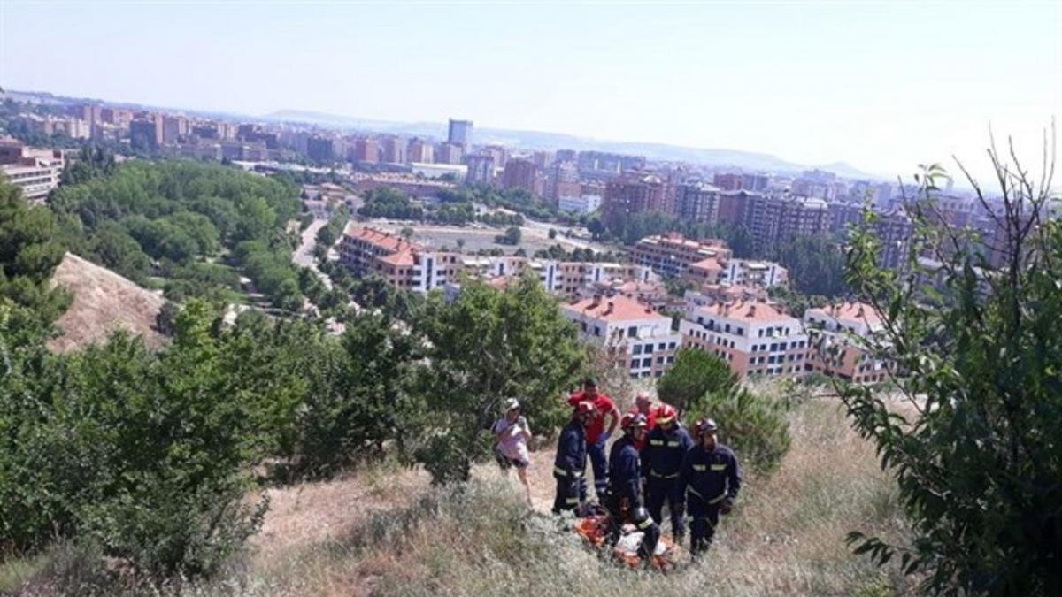 Imagen del rescate al ciclista-EUROPA PRESS