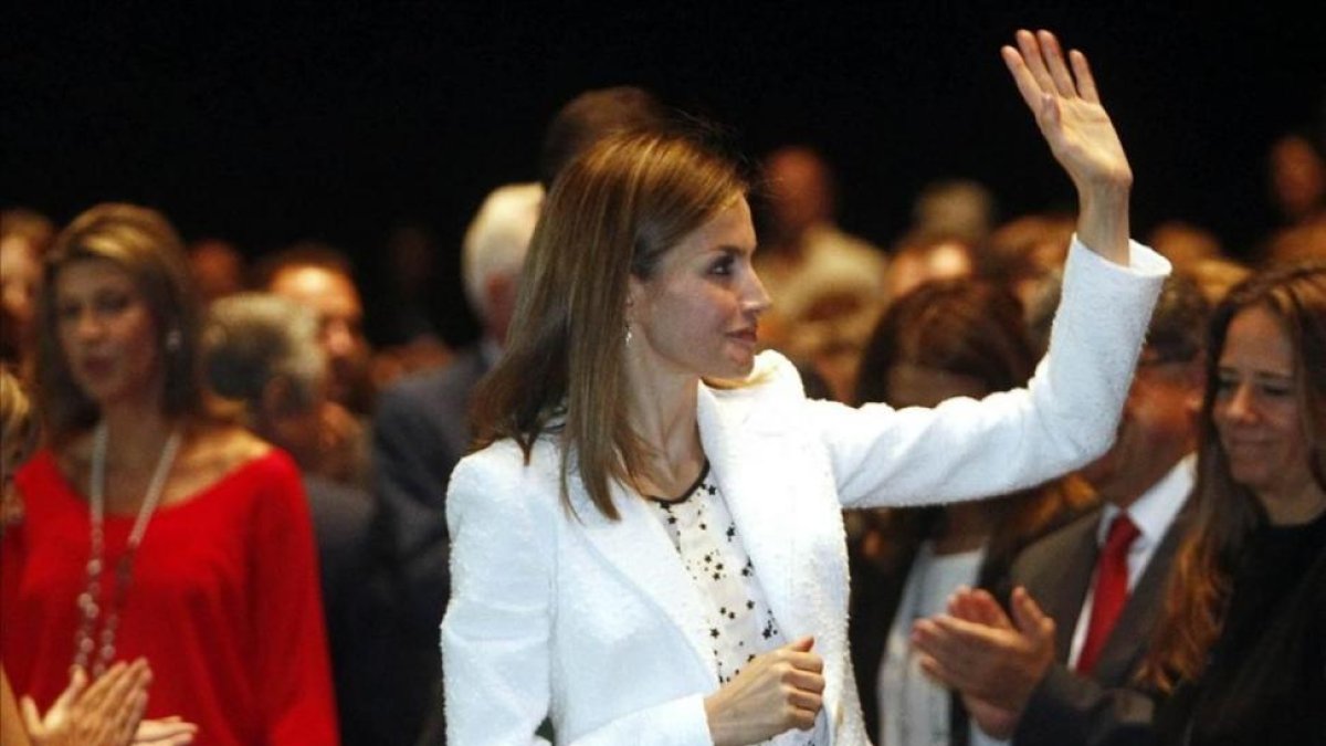 La reina Letizia, este jueves en Barcelona.-EFE / MARTA PÉREZ