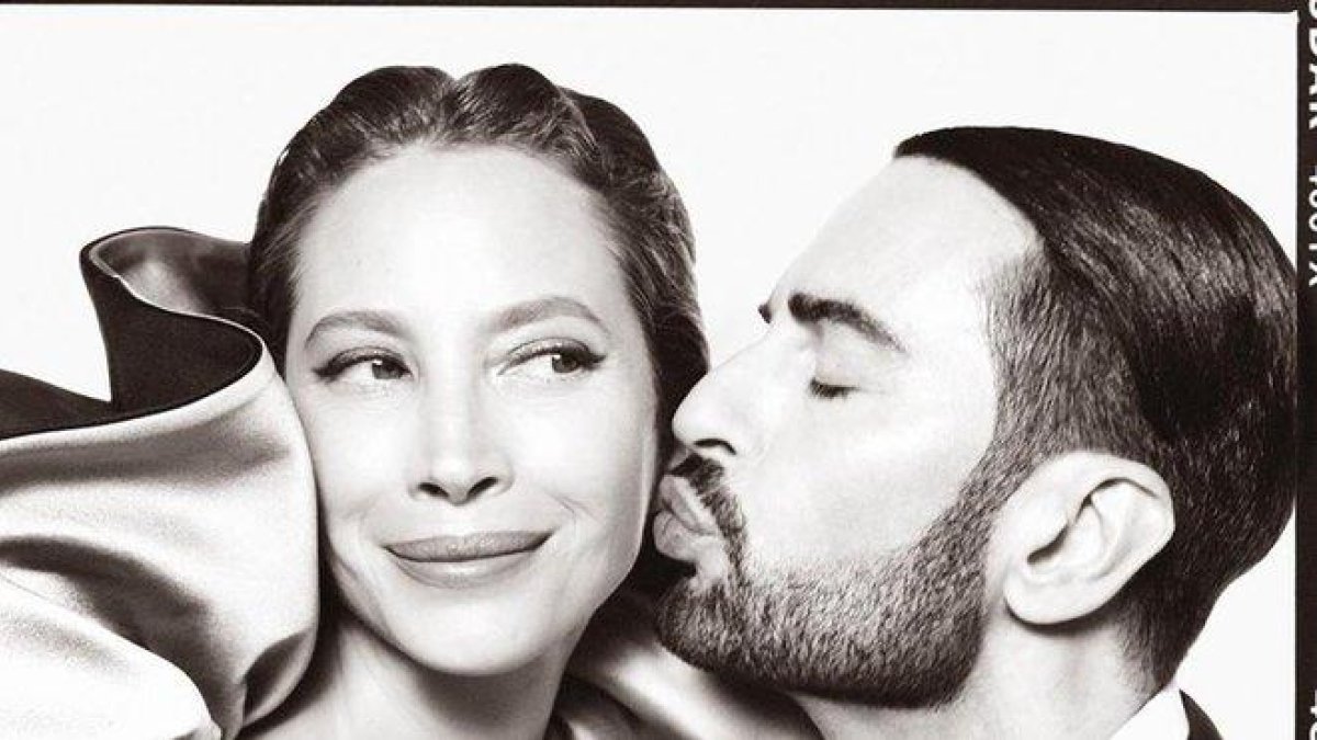 Christy Turlington y Marc Jacobs, fotografiados por Steven Meisel para la nueva campaña publicitaria de la firma.-