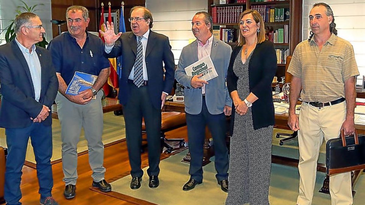 Lorenzo Rivera, Aurelio González, Juan Vicente Herrera, Donaciano Dujo, Milagros Marcos, y Jesús M. G. Palacín-ICAL
