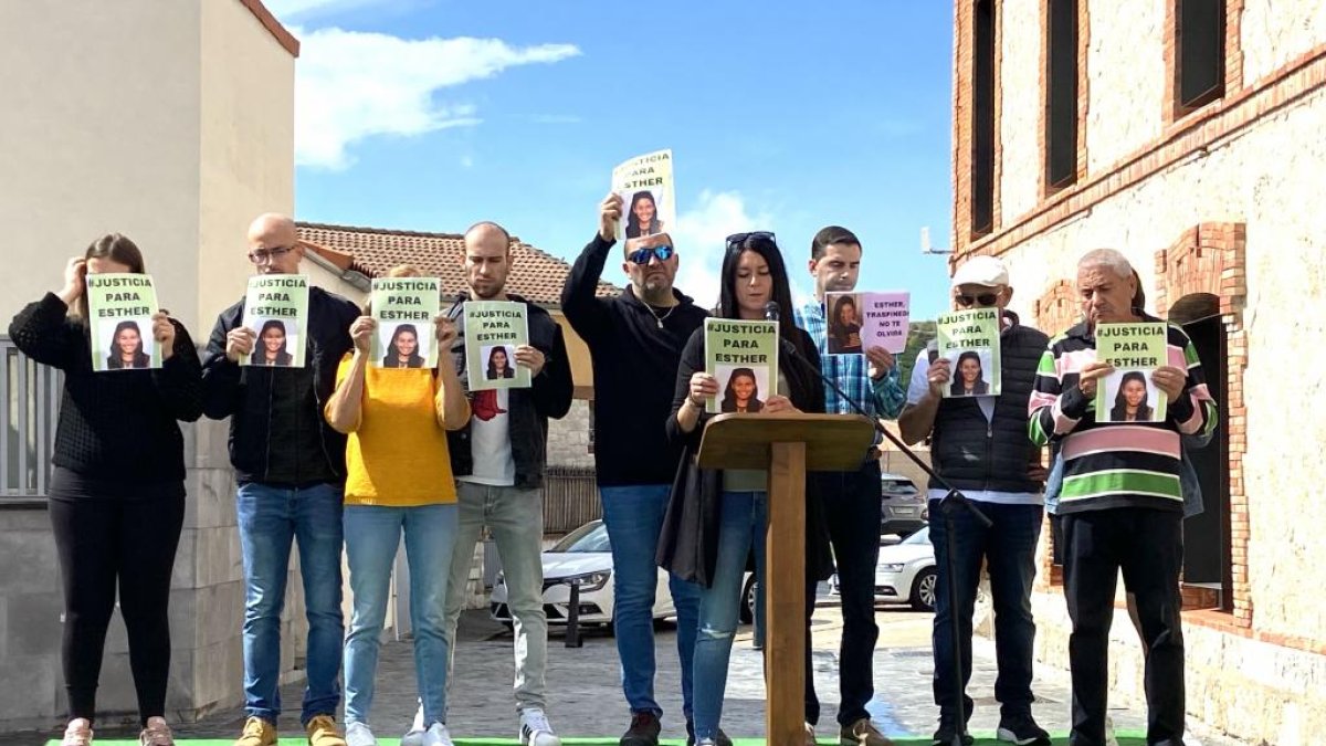 Vigésima concentración en recuerdo de Esther López en Traspinedo. J. M. LOSTAU