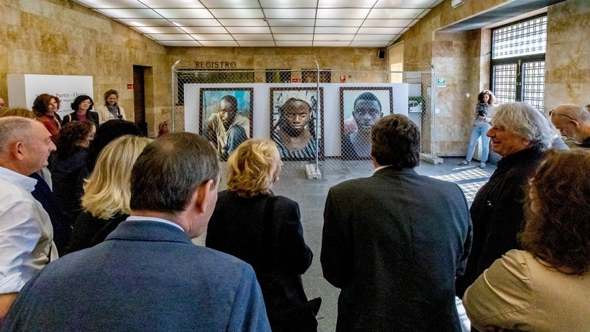 Una imagen de la inauguración de ‘Soñar-Partir-Llegar’, en la sede del Ministerio. | MISSM