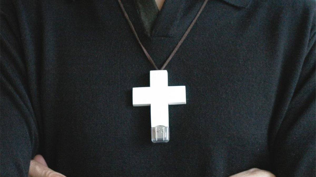 La Iglesia no admite que un joven transexual de Córdoba reciba la confirmación.-
