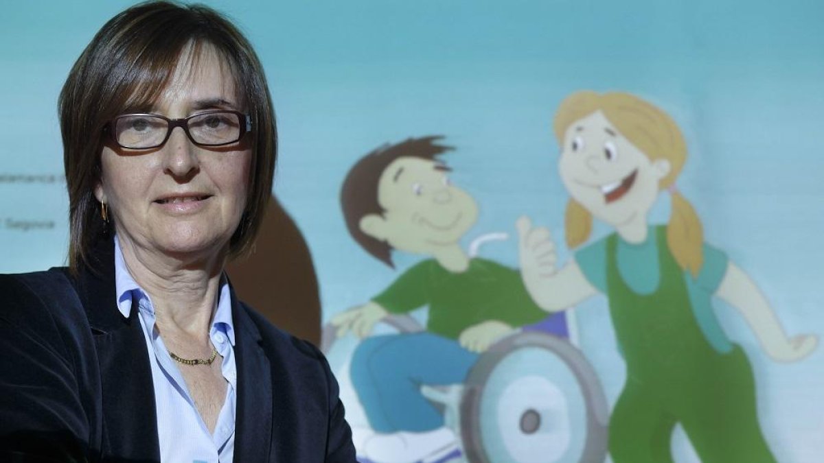 La psicóloga Marta Badía en las instalaciones de la Universidad de Salamanca.-ENRIQUE CARRASCAL