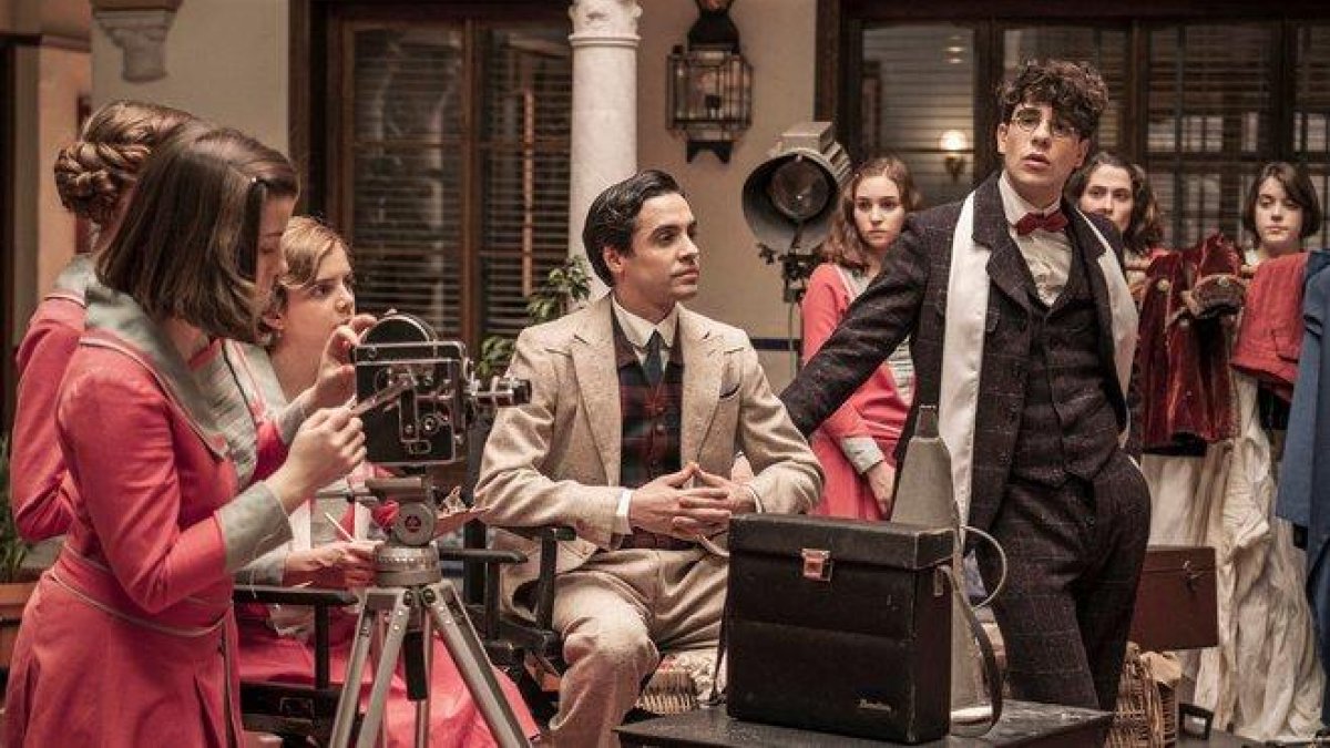 Javier Ambrossi y Javier Calvo, en la serie de TVE-1 'La otra mirada'.-RTVE  / MICHAEL OATS