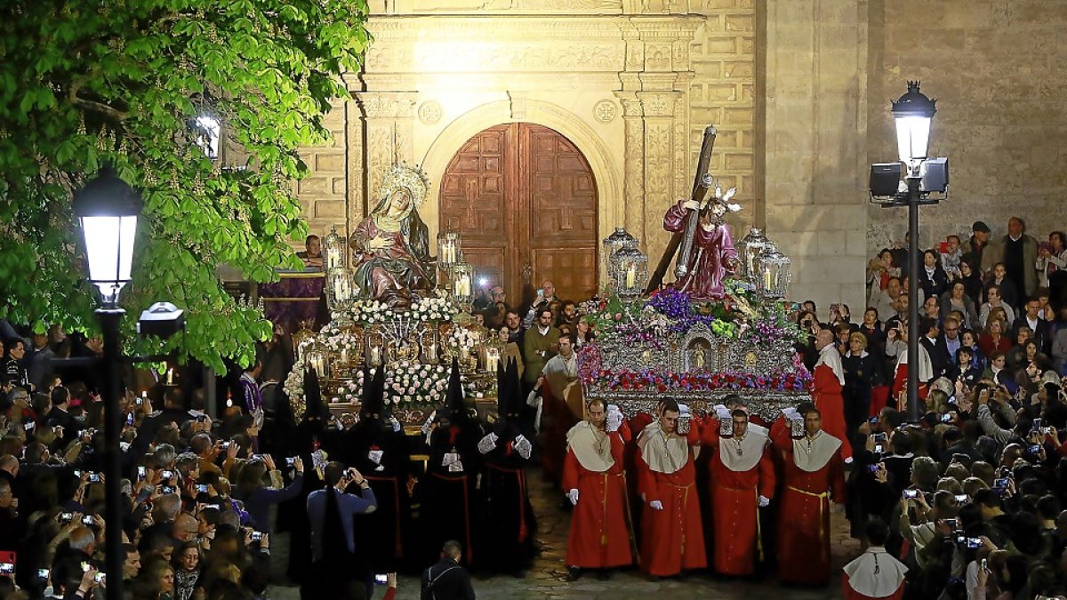 El Encuentro de Martes Santo en el Palacio de Santa Cruz, en una imagen de archivo.