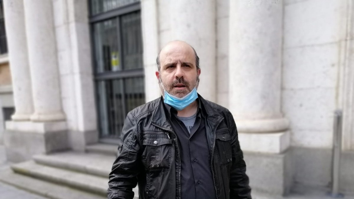 Raúl Franco delegado de CCOO justicia, hoy en la Audiencia Provincial de Valladolid. -EL MUNDO