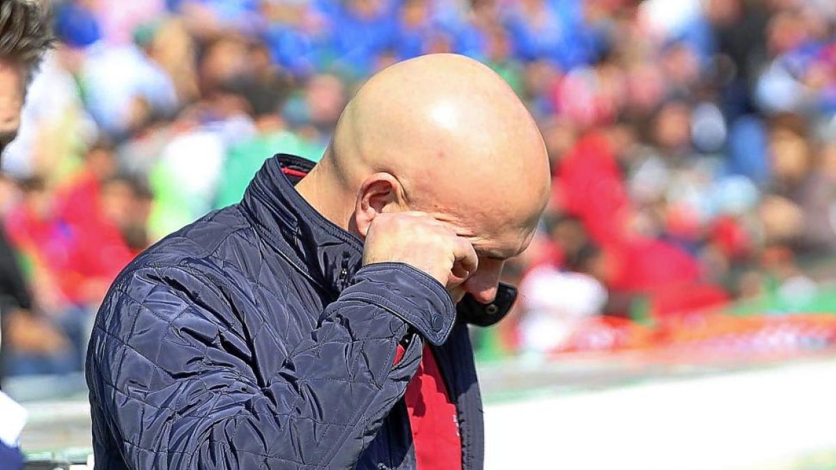 Luis César, reflexivo ayer en Córdoba.-PHOTO-DEPORTE