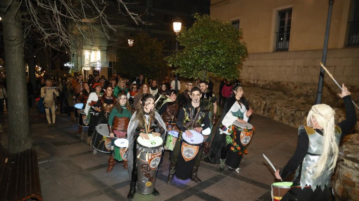 Batucada Sambule en los Carnavales de Valladolid.- PHOTOGENIC