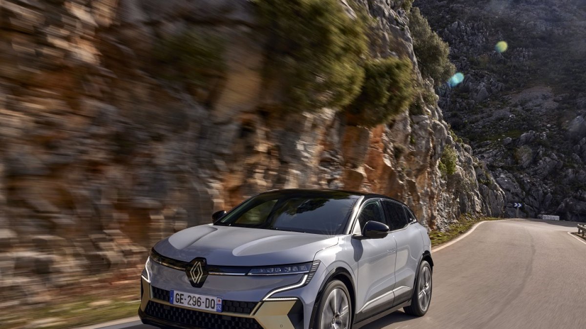 Renault Megane E-Tech.- ICAL