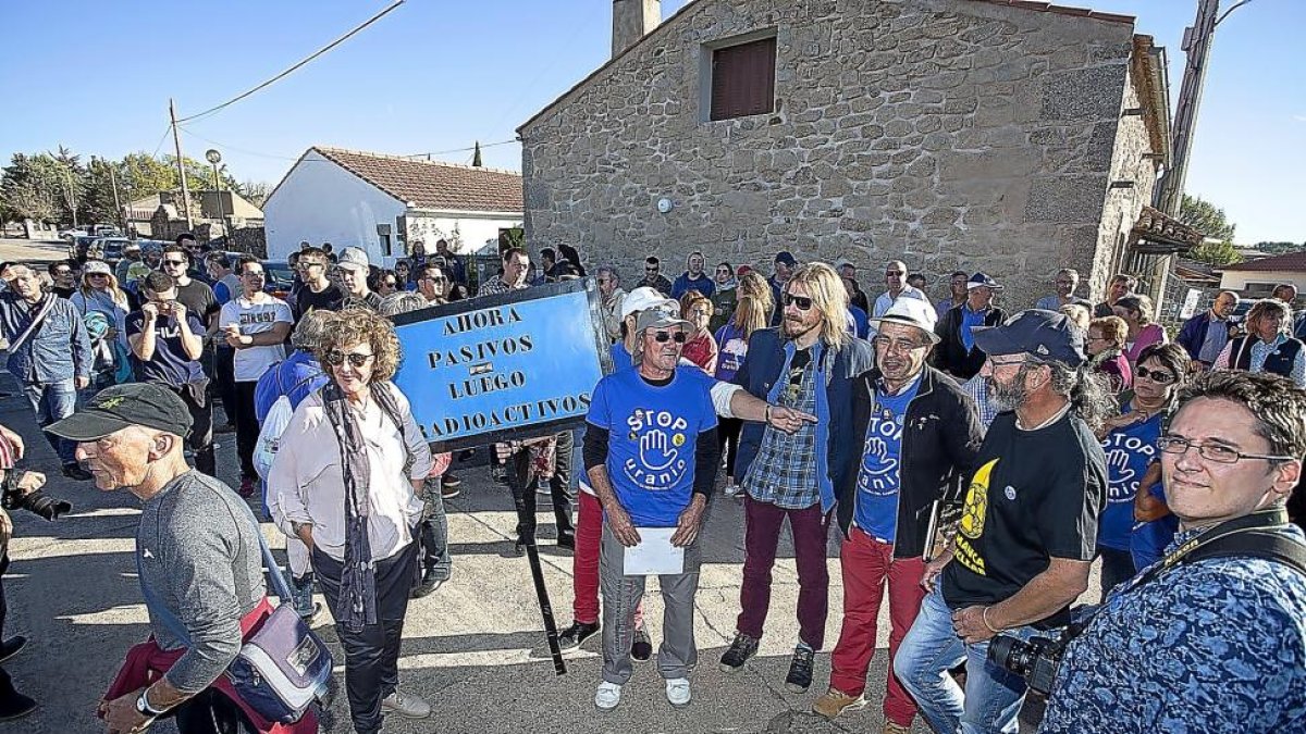Una de las concentraciones contra la mina de uranio en Retortillo (Salamanca).-ICAL