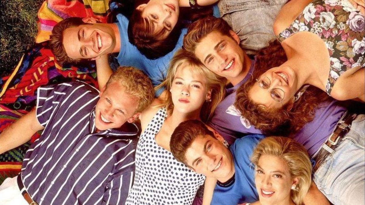 Imagen promocional de la primera etapa de la serie Sensación de vivir.-