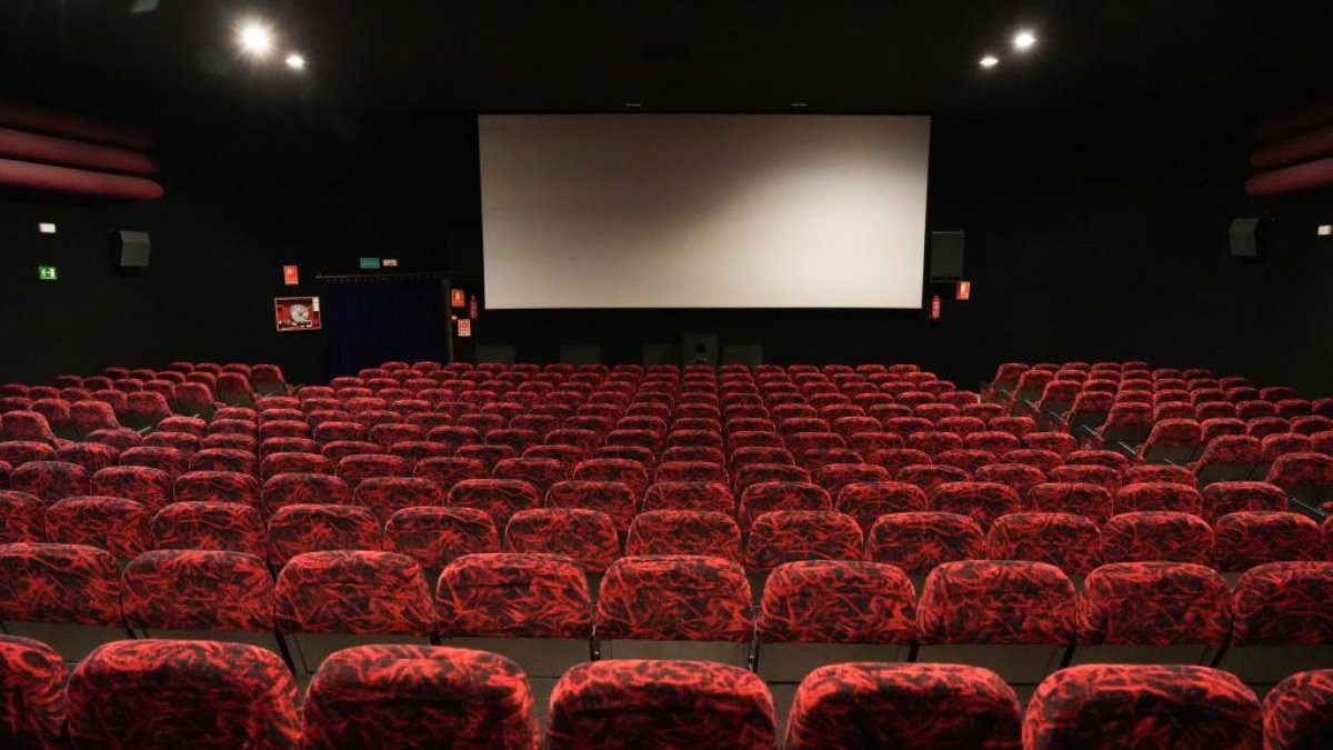 Cines Manhattan de la calle Cervantes de Valladolid.