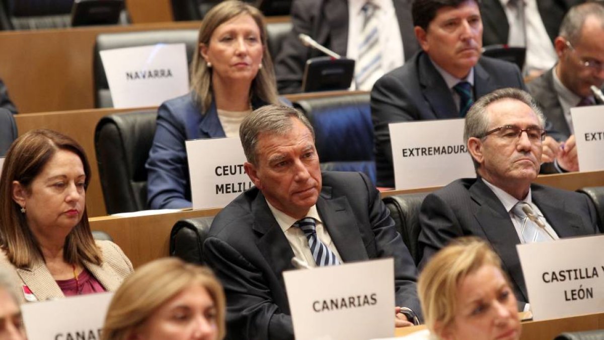 El consejero de educación Juan José Mateos assite al encuentro sobre la mejora de la Educación organizado por Artresmedia en el Congreso de los Diputados-Ical