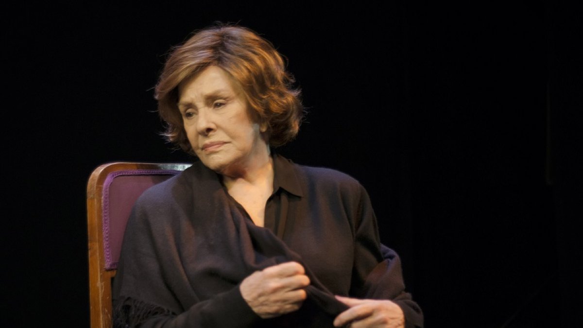 Lola Herrera en 'Cinco horas con Mario'. | DANIEL DICENTA