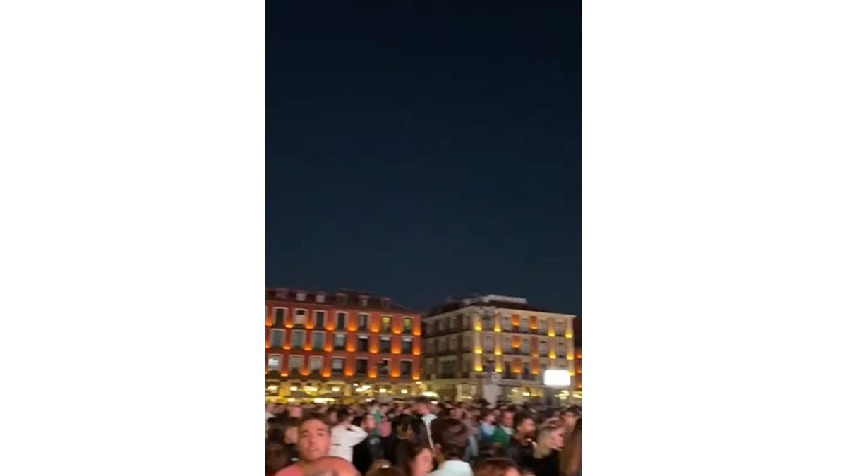 La Plaza Mayor de Valladolid espera ansiosa a Jason Derulo. E.M.