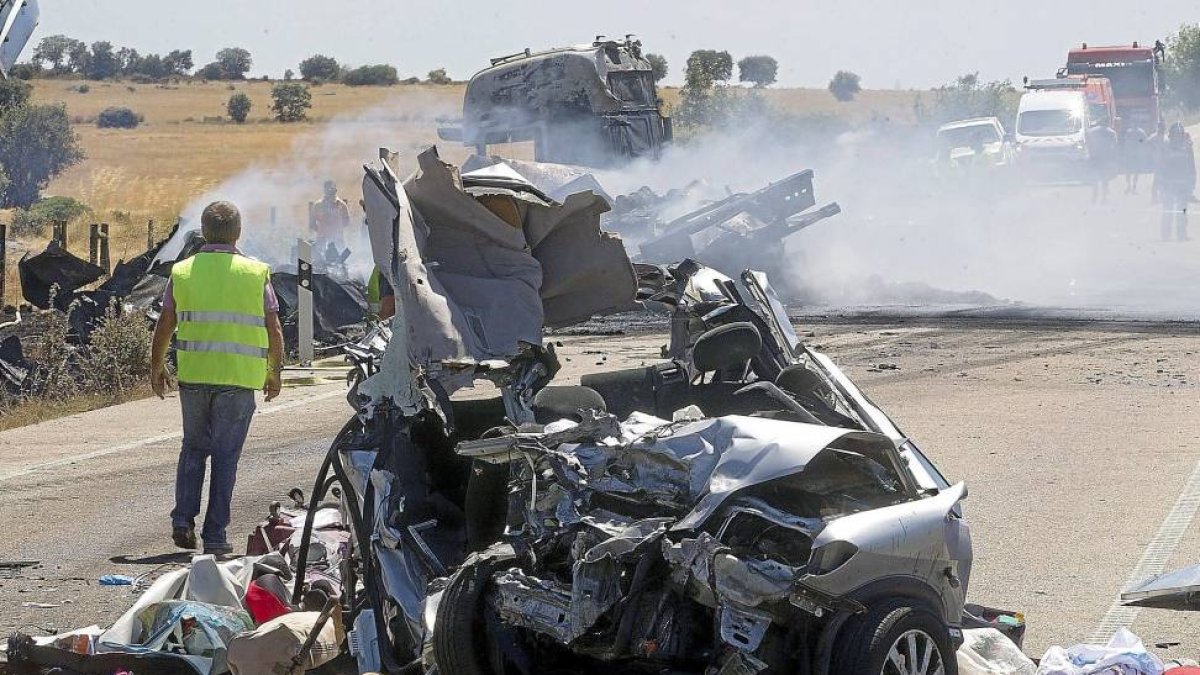 Un accidente ocurrido en Zamora, en una imágen de archivo.-El Mundo