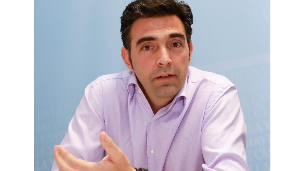 El candidato de Vox a la alcaldía de Valladolid, Javier García.-J. M. LOSTAU