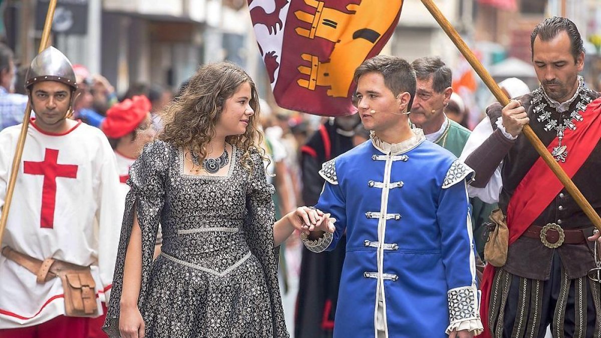 Recreación de la visita de la infanta Isabel y su hermano, el rey Alfonso. a la villa de Medina del Campo.PABLO REQUEJO-PABLO REQUEJO/ PHOTOGENIC