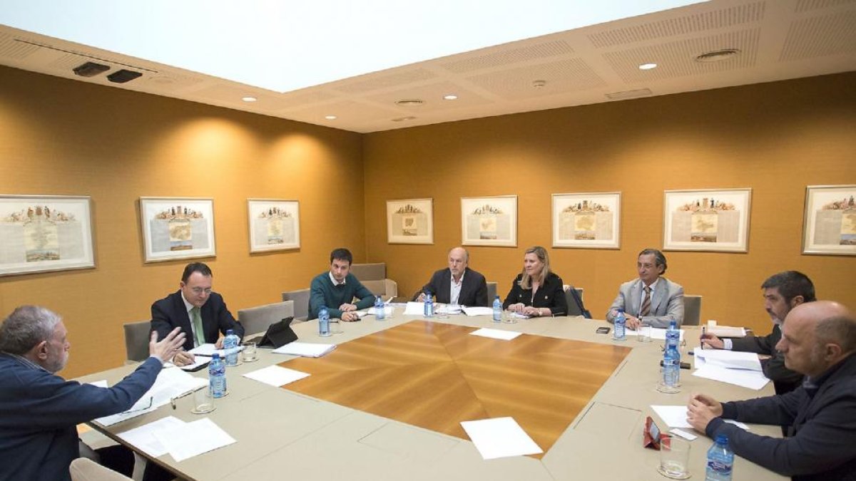 La consejera de Economía y Hacienda, Pilar del Olmo, asiste a una reunión del grupo de apoyo al experto para la reforma de la financiación autonómica-ICAL