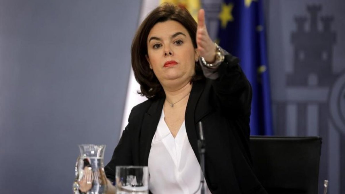 La vicepresidenta del Gobierno en funciones, tras el consejo de ministros.-JOSÉ LUIS ROCA
