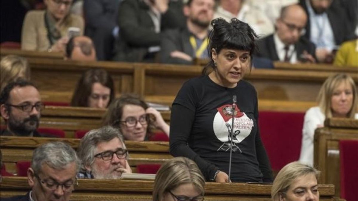 La diputada de la CUP en el Parlament, Anna Gabriel.-FERRAN SENDRA