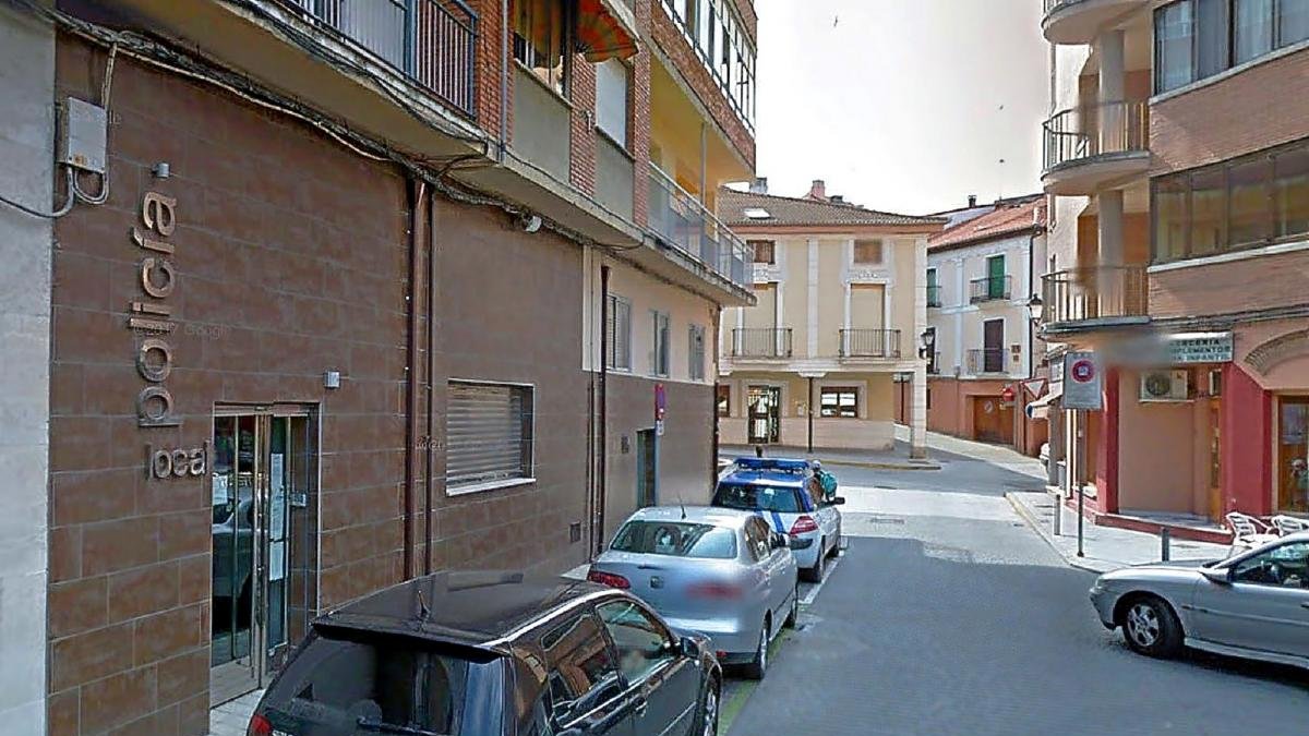 Sede de la Policía Local de Peñafiel, en el número 1 de la calle Parque de la Judería.-GGL SW