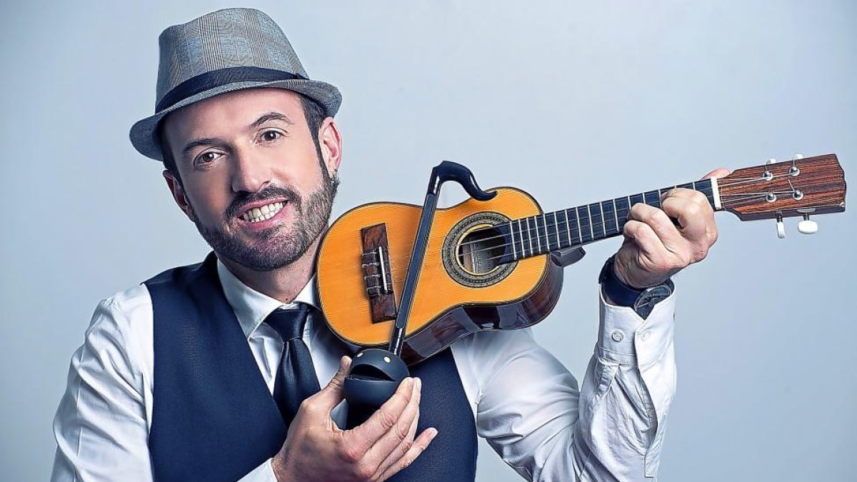 Álex O´Doguerty hace gala de su sentido del humor.-EL MUNDO