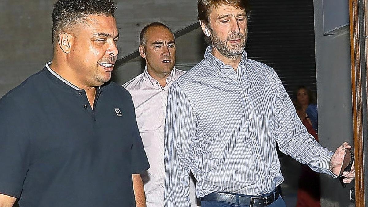 Ronaldo y Carlos Suárez, en una imagen de archivo.-J. M. LOSTAU