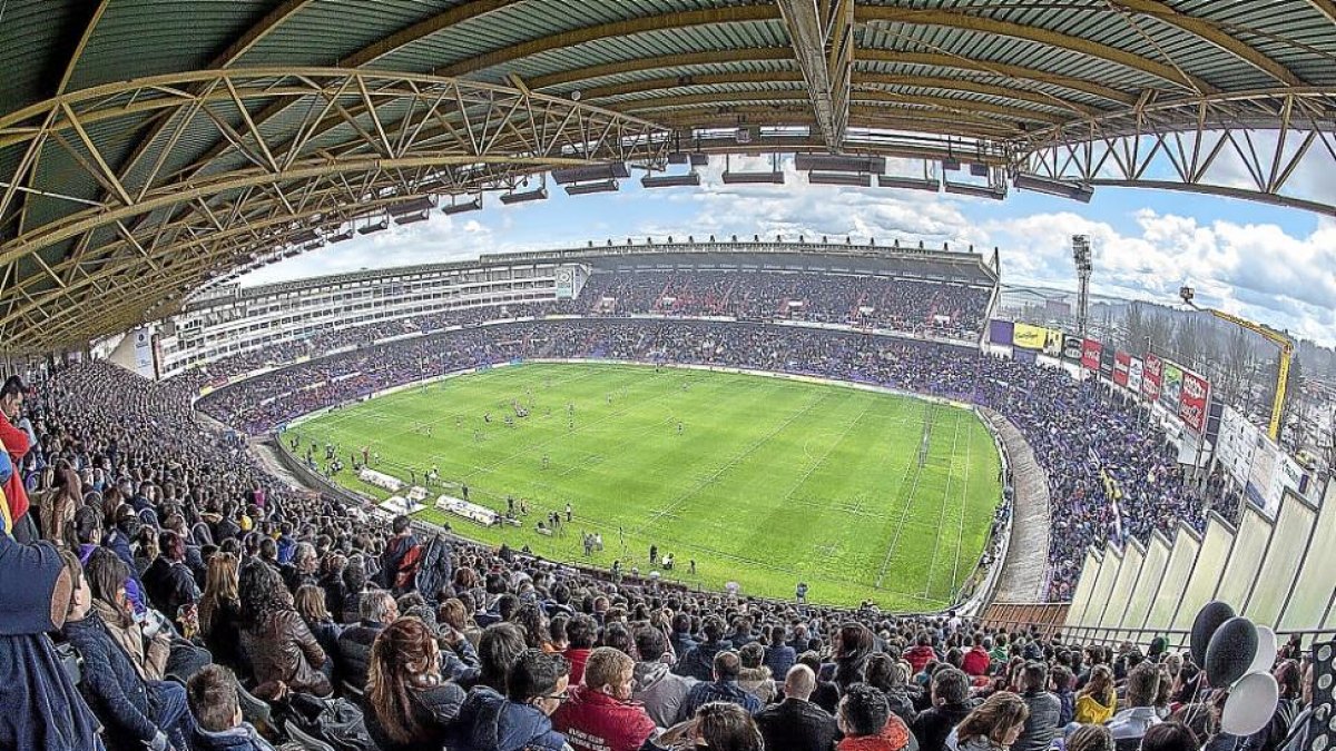 Zorrilla estará dividida entre aficionados chamizos y queseros.-PABLO REQUEJO