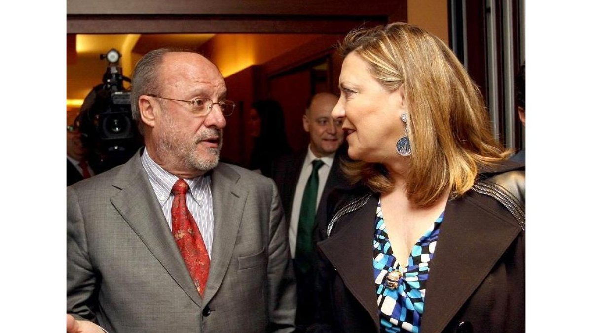 Francisco Javier León de la Riva y Pilar del Olmo-ICAL