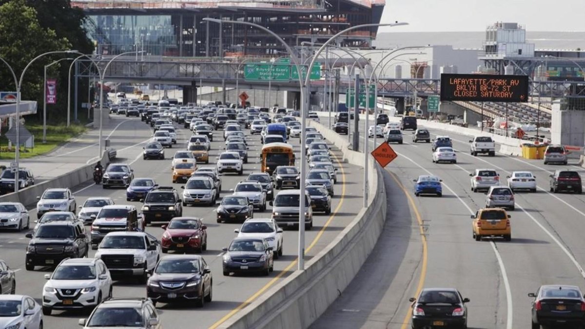 Coches entrando en Nueva York.-FRANK FRANKLIN II