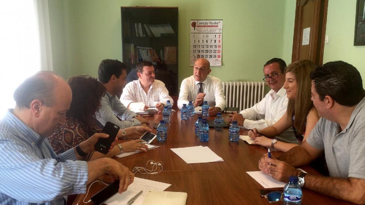 Reunión de constitución de la Oficina Parlamentaria del PP de Valladolid.-ICAL