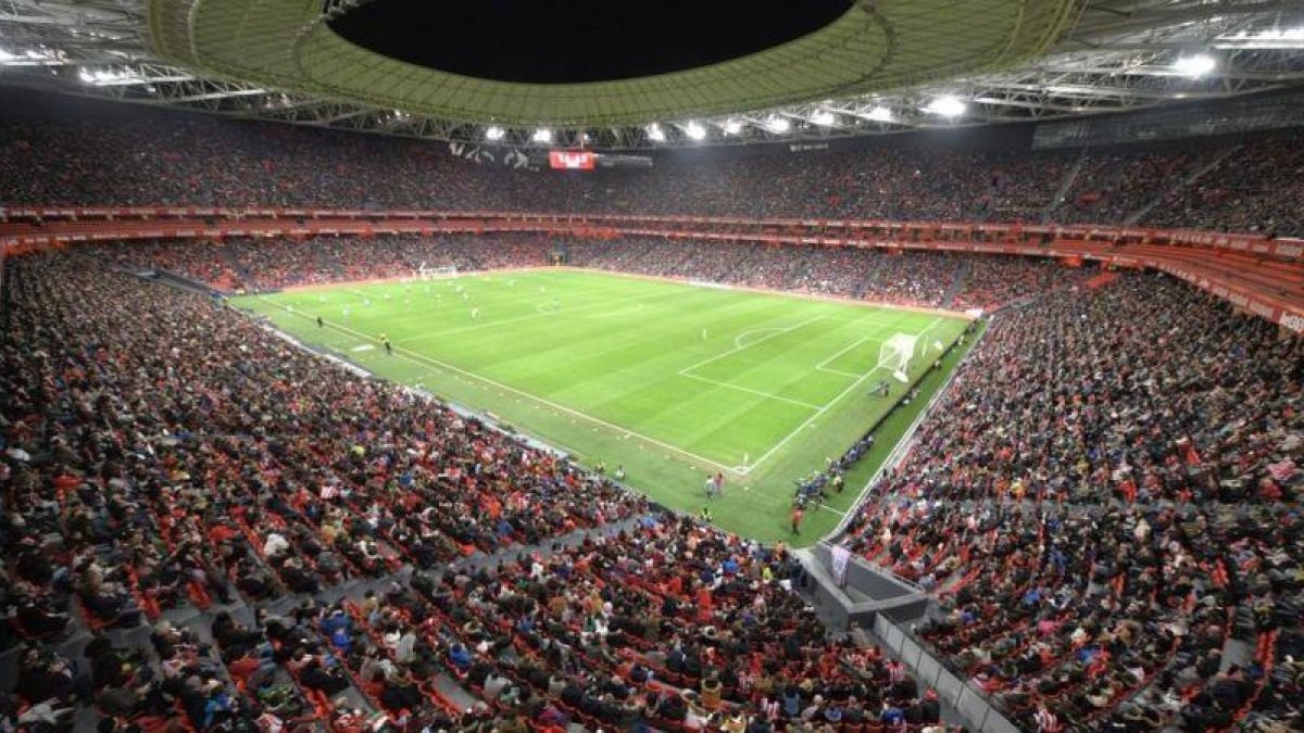 Aspecto de San Mamés en el partido de la Copa de la Reina.-EL PERIÓDICO