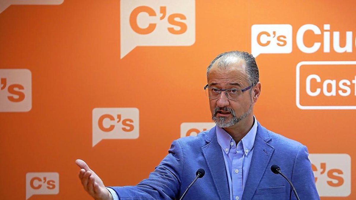 Luis Fuentes en un momento de la rueda de prensa.-ICAL