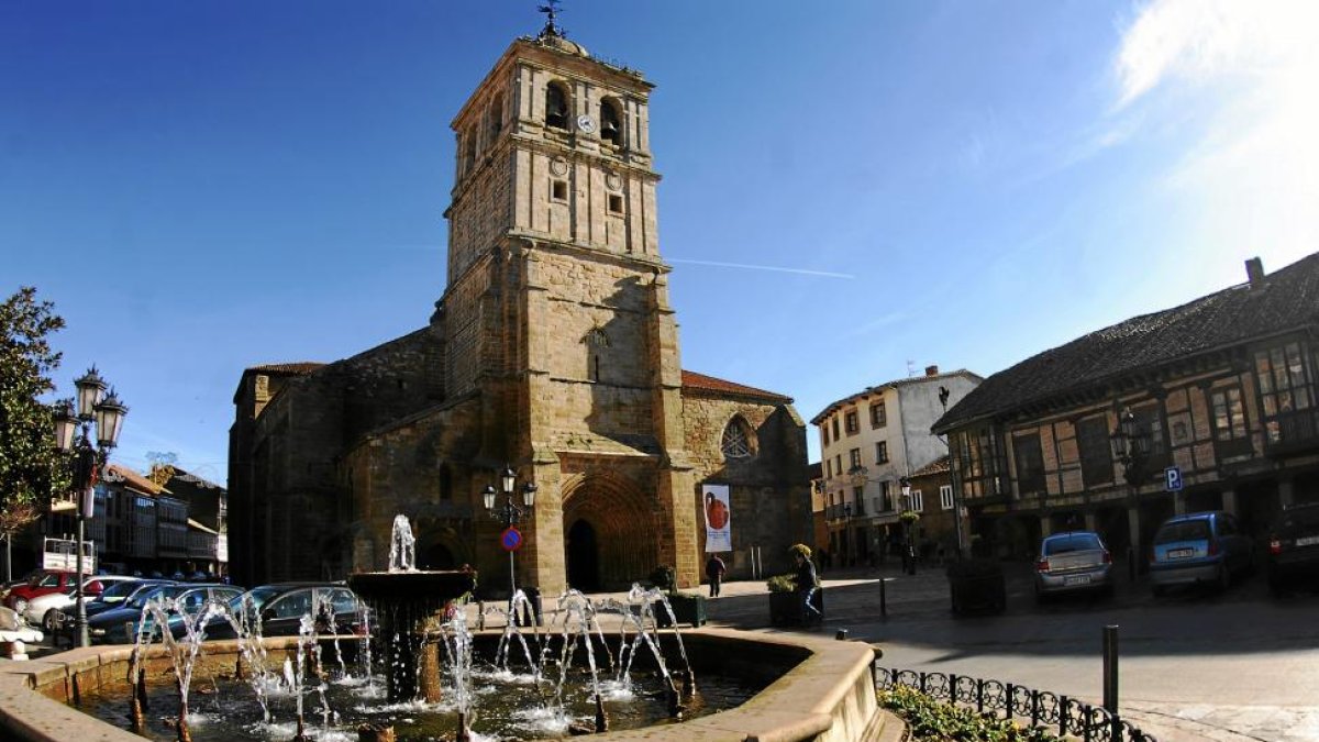 Imagen de la Plaza Mayor de la villa galletera-EL MUNDO